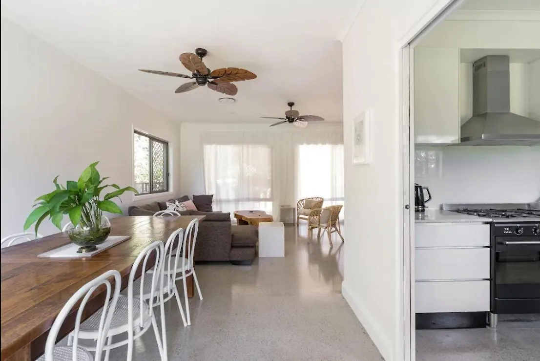 بيت للعطل فيلا Bali Ahn Acreage 3 Minutes To Town Pool Aircon Wifi Yandina أستراليا