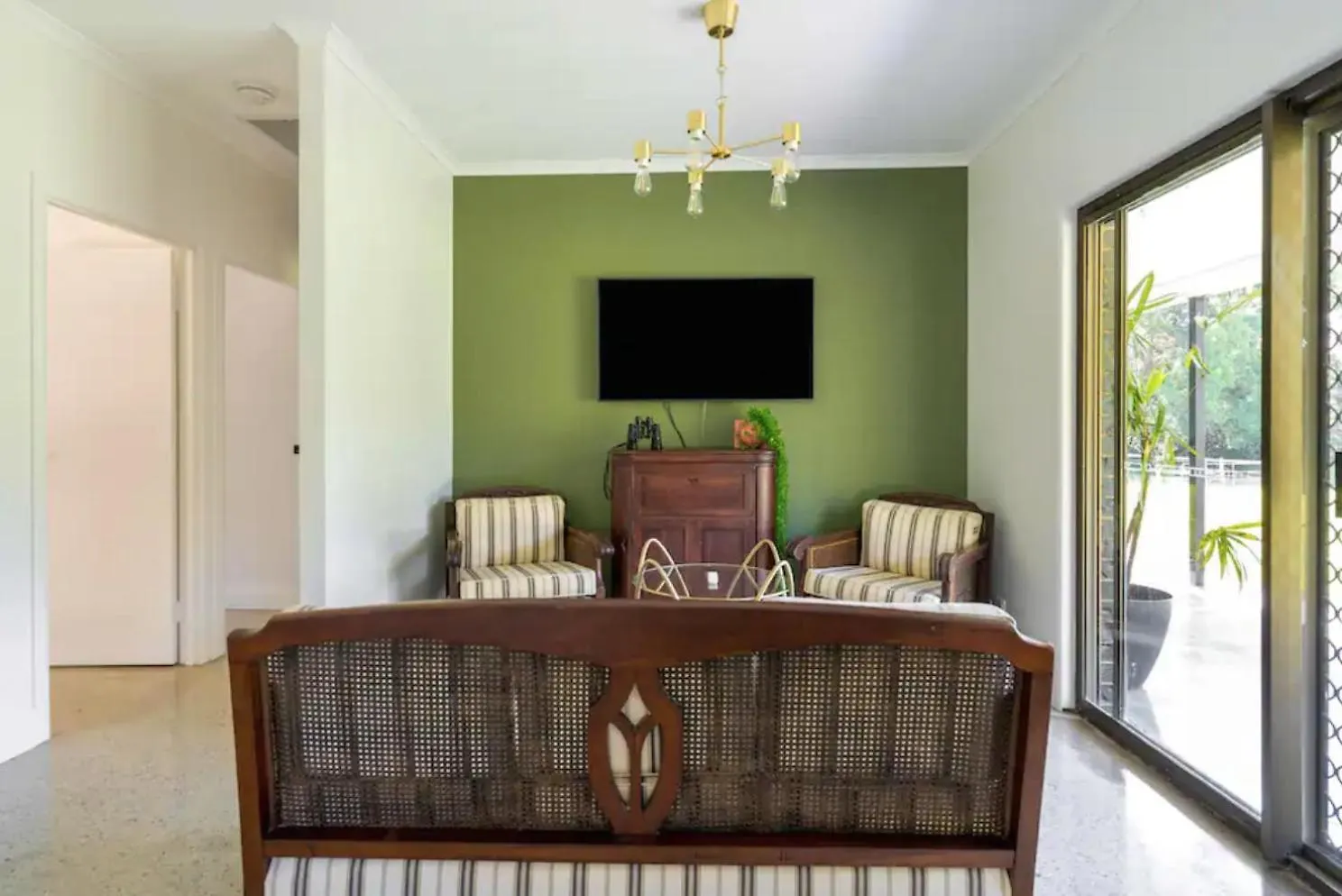 فيلا Bali Ahn Acreage 3 Minutes To Town Pool Aircon Wifi Yandina بيت للعطل